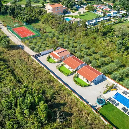 Homes Rojnic Villa *