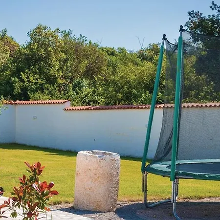 Homes Rojnic Villa